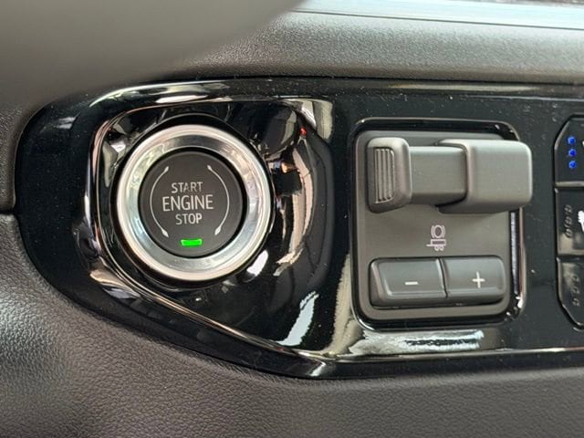 2026 Chevrolet Silverado 1500 LTZ - Photo 25