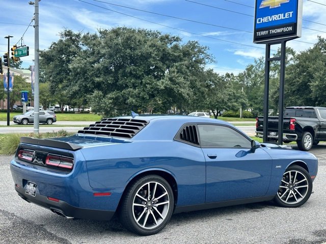 2023 Dodge Challenger R/T photo 2