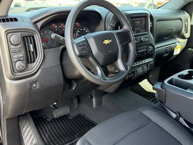 2026 Chevrolet Silverado 2500 HD Custom - Photo 12