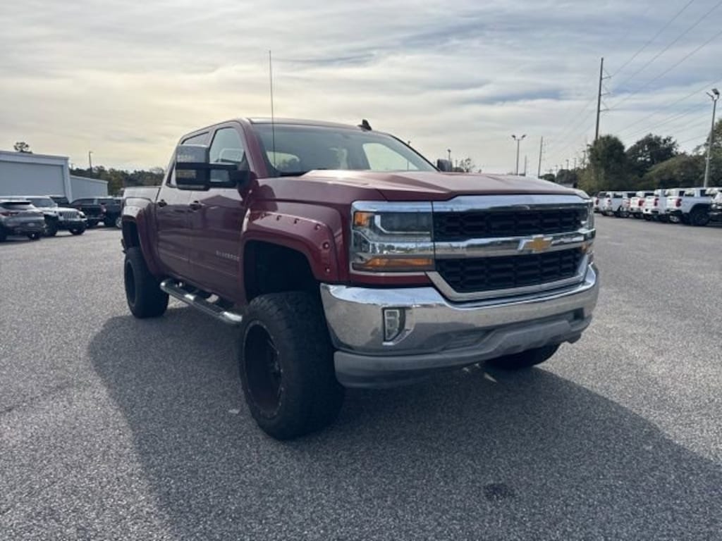 Used 2018 Chevrolet Silverado 1500 LT Truck Crew Cab