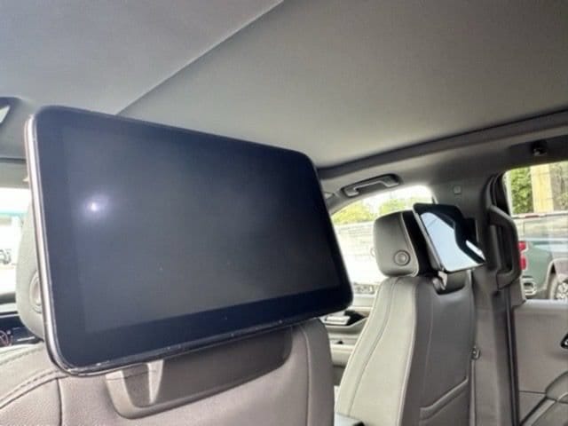 2025 Chevrolet Suburban Premier - Photo 13
