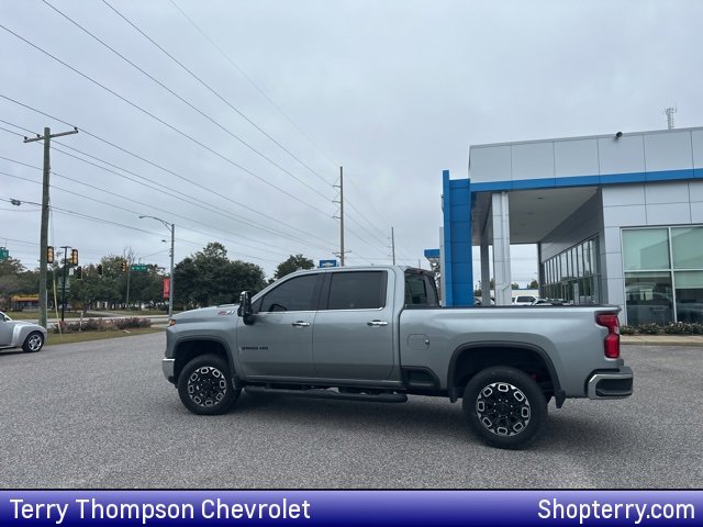 2024 Chevrolet Silverado 2500HD LTZ's photo