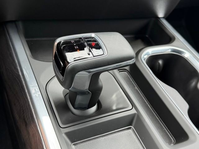 2026 Chevrolet Silverado 1500 LTZ - Photo 23