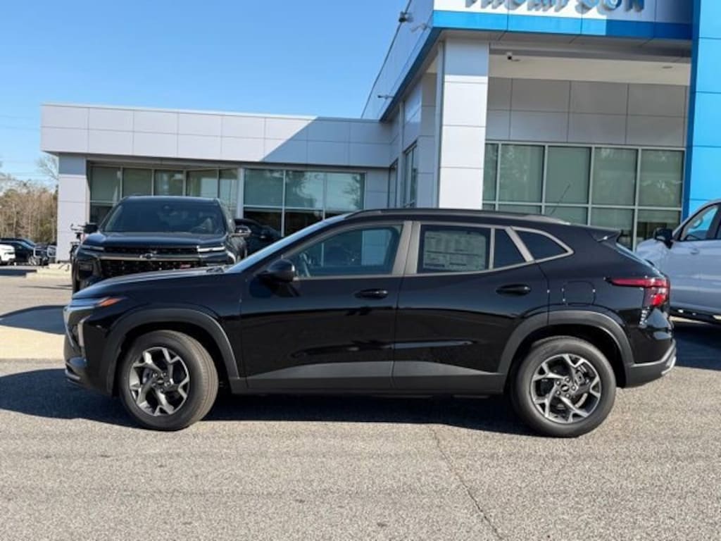 New 2026 Chevrolet Trax LT SUV