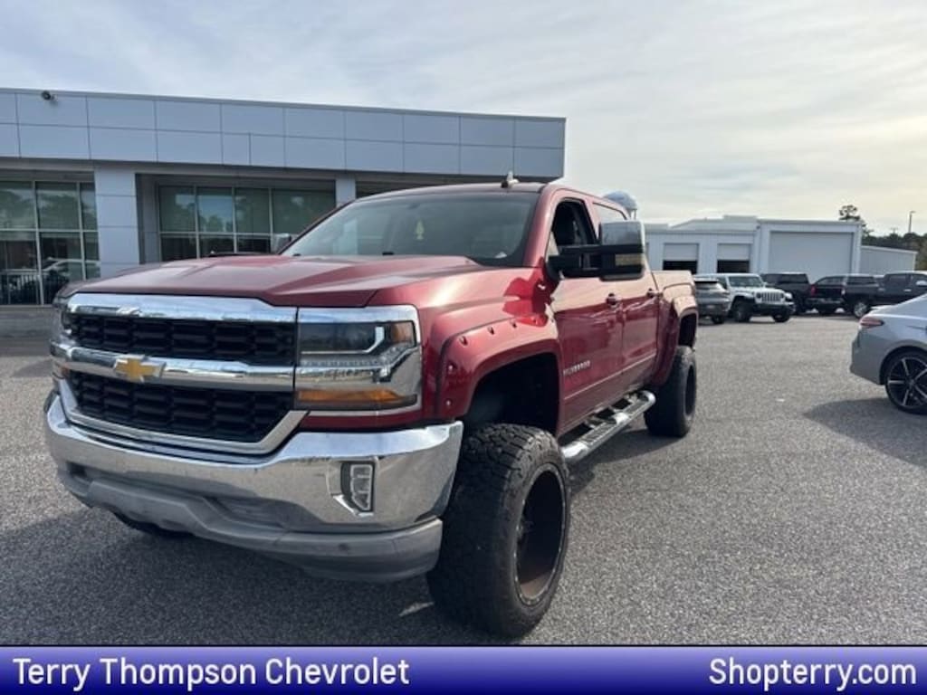 Used 2018 Chevrolet Silverado 1500 LT Truck Crew Cab