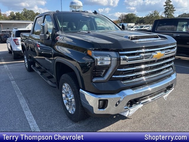 2025 Chevrolet Silverado 2500HD LTZ's photo
