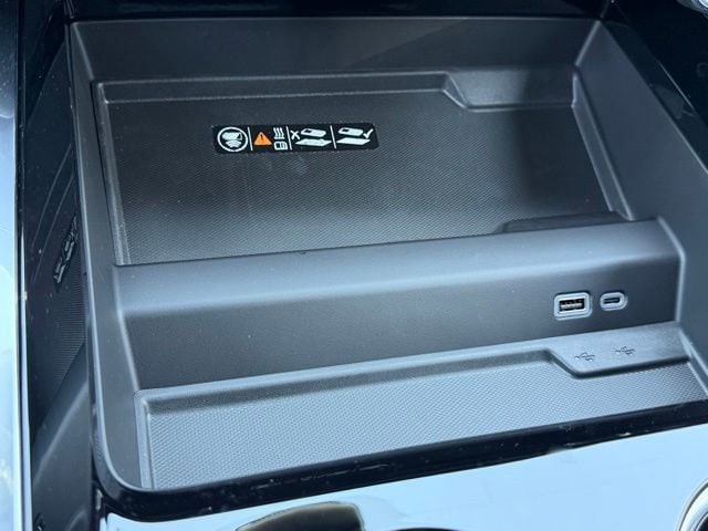 2026 Chevrolet Tahoe Premier - Photo 19