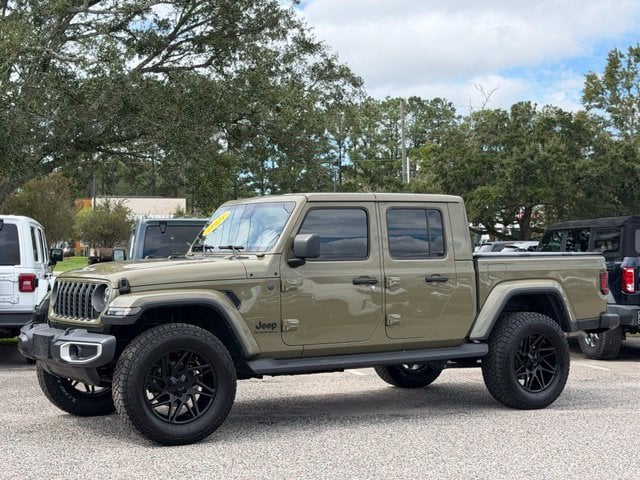 2025 Jeep Gladiator High Tide