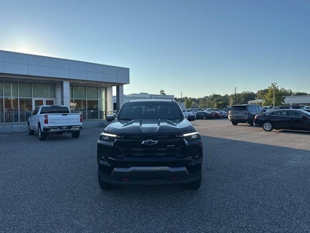 2023 Chevrolet Colorado Z71 photo 3
