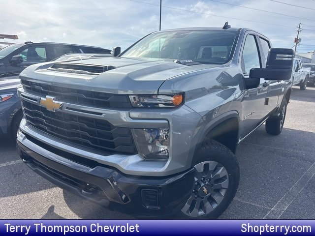 2026 Chevrolet Silverado 2500HD Custom's photo