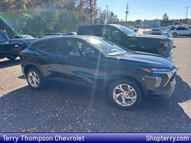 2026 Chevrolet Trax LS's photo