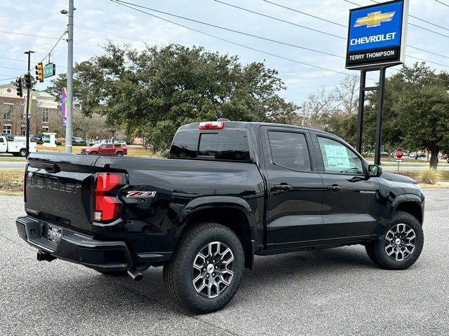 2024 Chevrolet Colorado Z71 photo 4