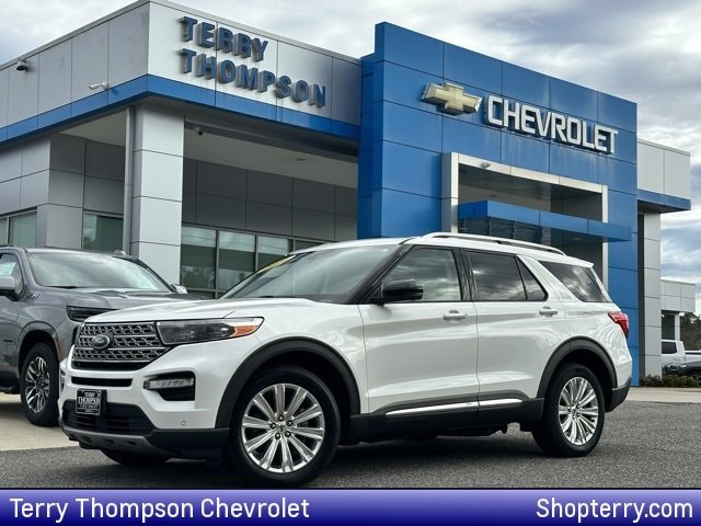 2021 Ford Explorer Limited's photo
