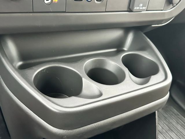 2025 Chevrolet Express Cargo Work Van - Photo 18