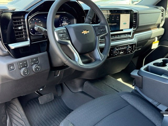 2026 Chevrolet Silverado 1500 LT - Photo 13
