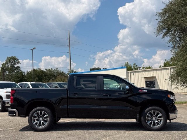 2026 Chevrolet Silverado 1500 LT - Photo 6