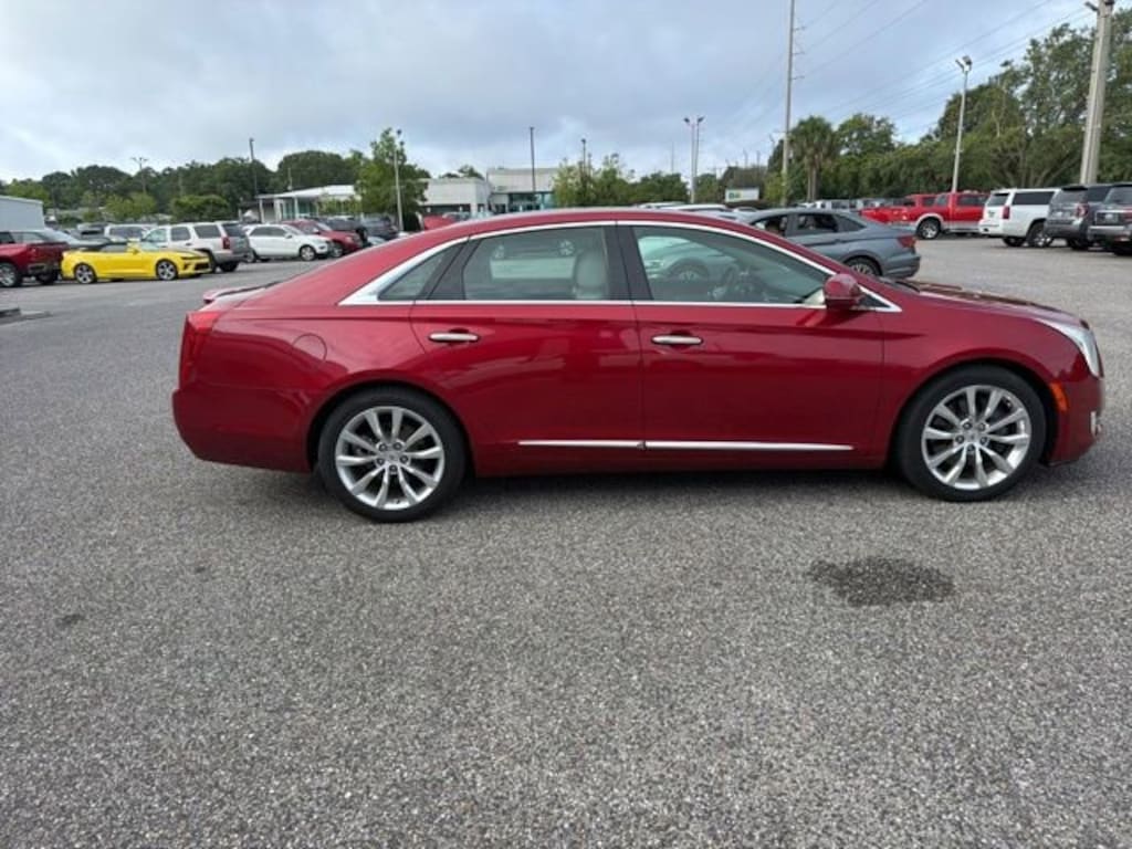 Used 2015 CADILLAC XTS Luxury Sedan