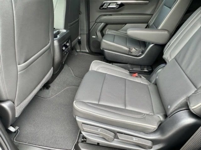 2025 Chevrolet Suburban Premier - Photo 7