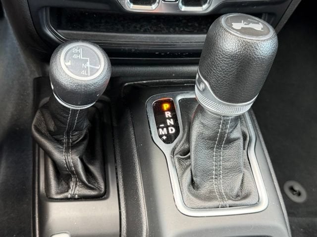 2024 Jeep Wrangler 4-Door Sahara - Photo 21