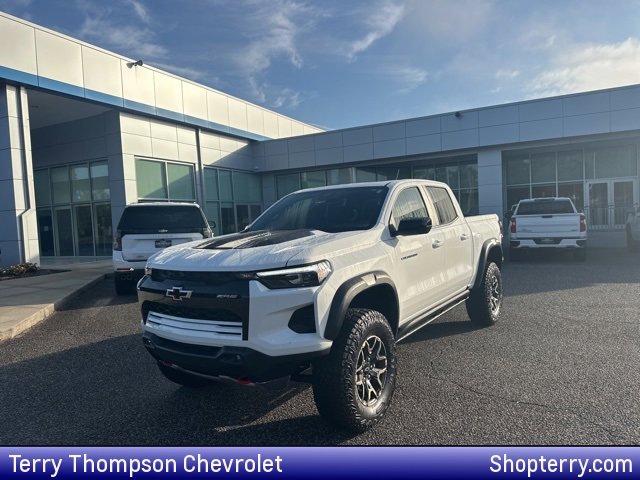 2024 Chevrolet Colorado ZR2's photo