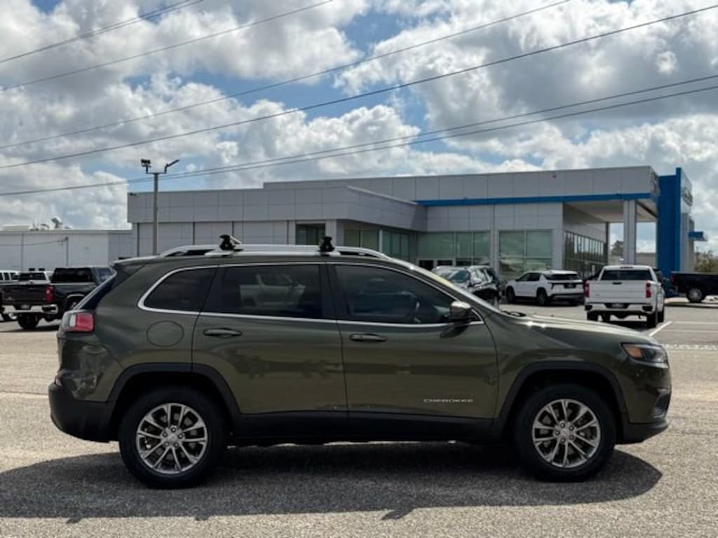 Used 2020 Jeep Cherokee Latitude Plus 4x4 SUV