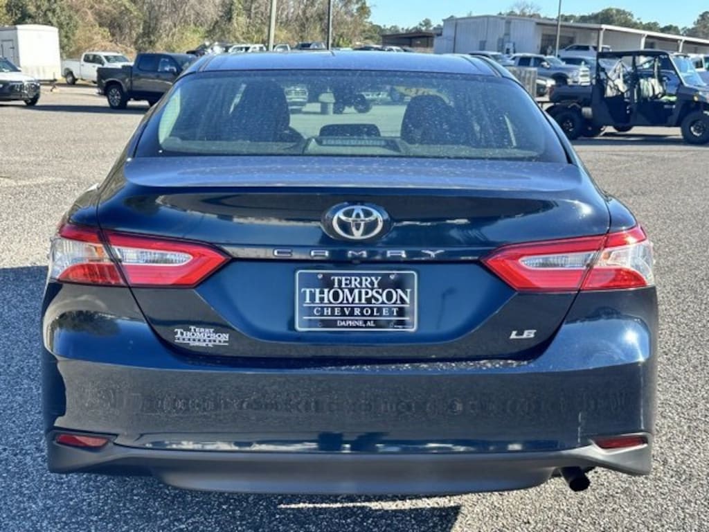 Used 2018 Toyota Camry LE Sedan