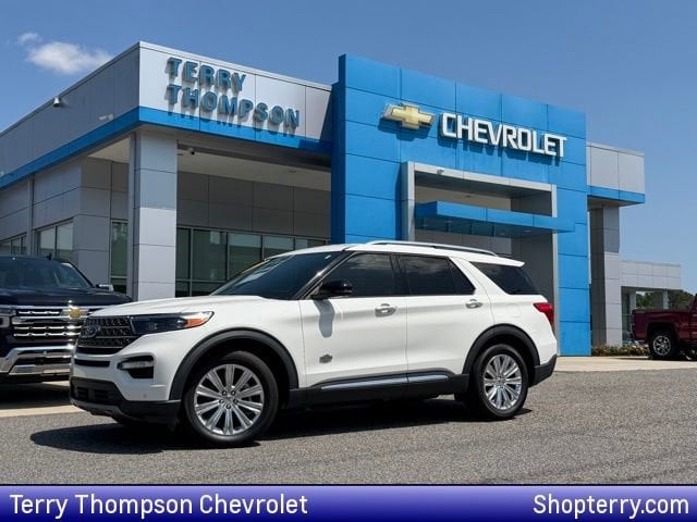 2022 Ford Explorer King Ranch RWD's photo