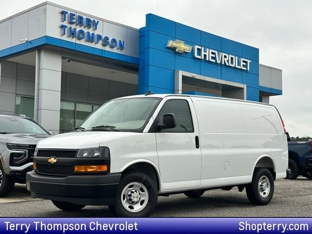2025 Chevrolet Express 2500 Work Van HD's photo