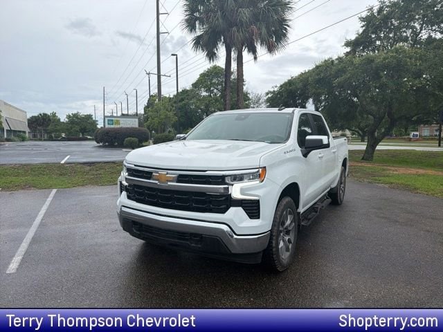 2025 Chevrolet Silverado 1500 LT 4X4 Crew Cab Short Box's photo