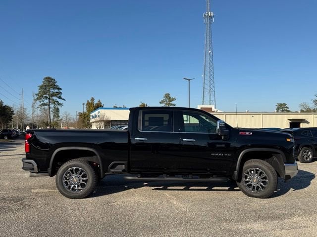 2026 Chevrolet Silverado 2500 HD LTZ - Photo 8