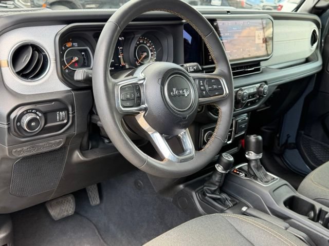 2024 Jeep Wrangler 4-Door Sahara - Photo 13