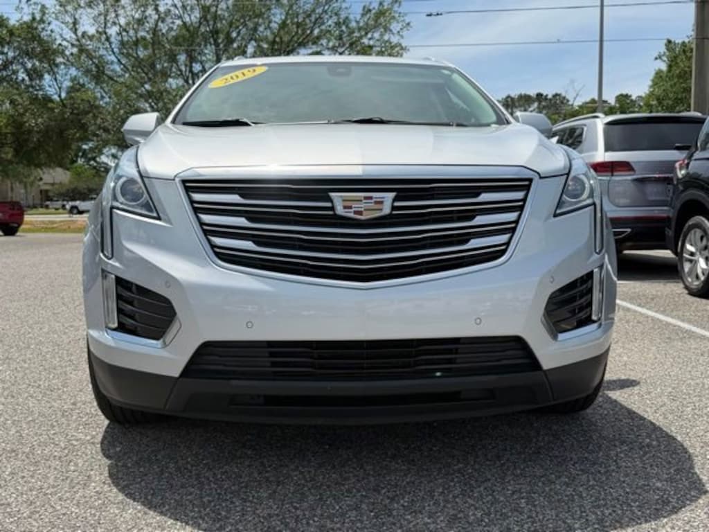 Used 2019 CADILLAC XT5 Luxury FWD SUV
