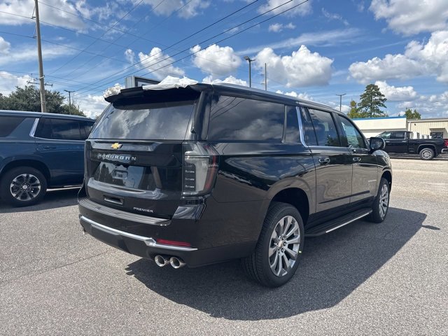2026 Chevrolet Suburban Premier photo 3