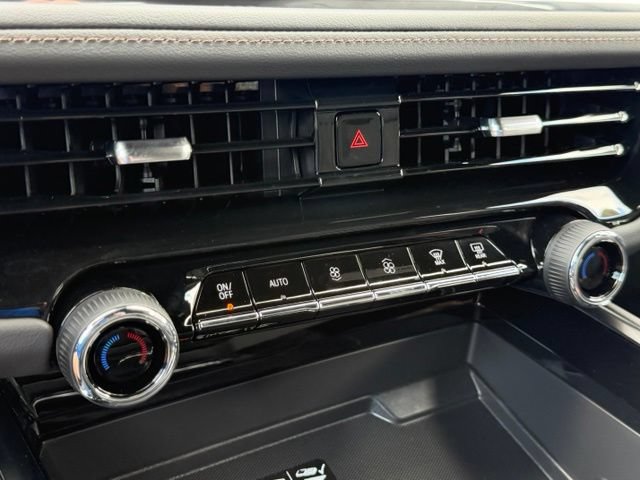 2026 Chevrolet Suburban High Country - Photo 24