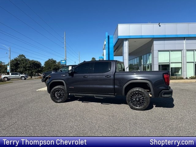 2022 GMC Sierra 1500 AT4's photo