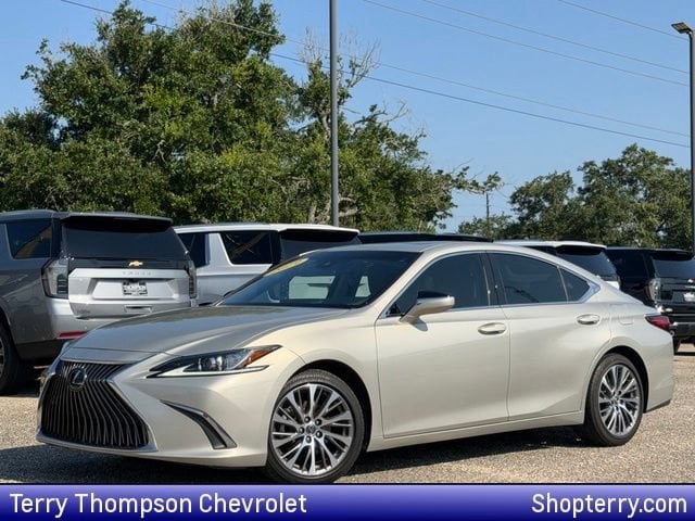 2019 Lexus ES 350 350's photo