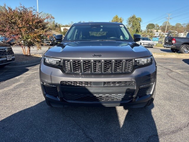 2022 Jeep Grand Cherokee Limited photo 4