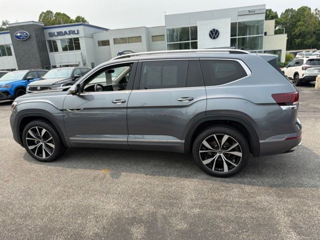 Used 2025 Volkswagen Atlas 2.0T SEL Premium R-Line SUV