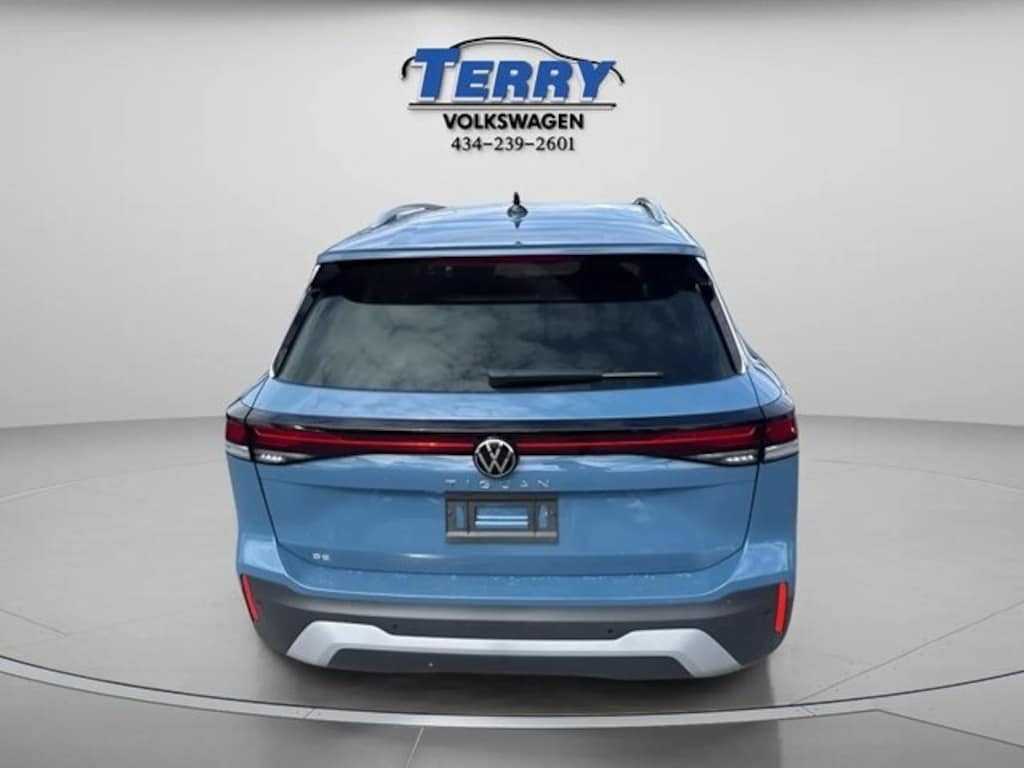 New 2025 Volkswagen Tiguan 2.0T SE SUV