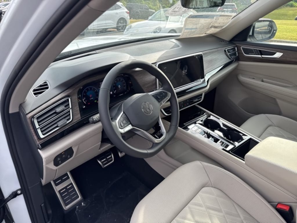 New 2026 Volkswagen Atlas 2.0T SEL Premium R-Line SUV