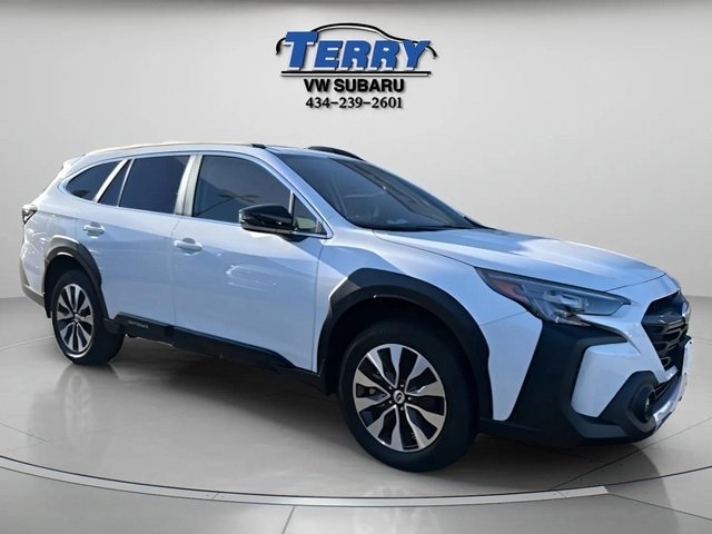 2025 Subaru Outback Limited's photo