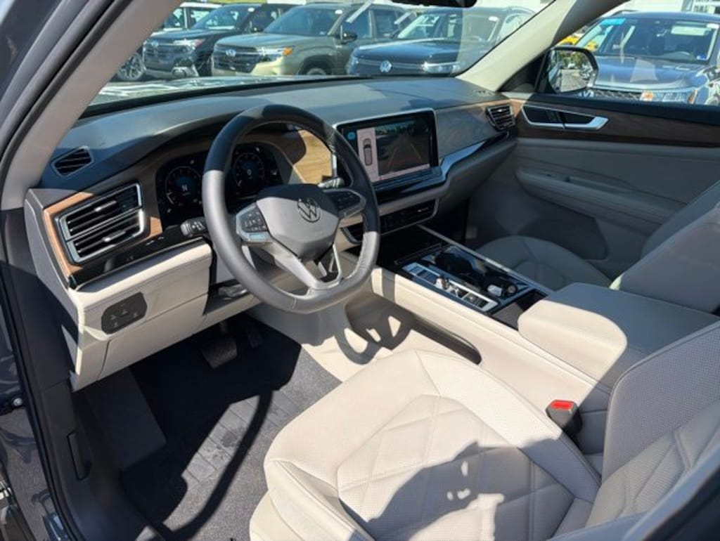 New 2026 Volkswagen Atlas 2.0T SE w/Technology SUV