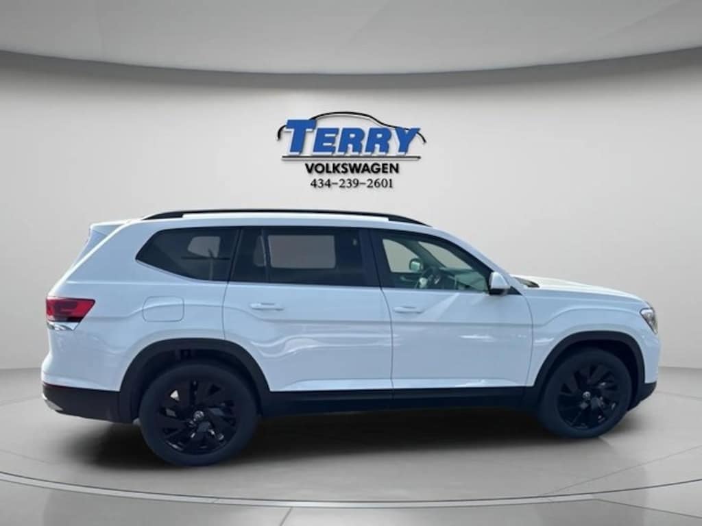 New 2025 Volkswagen Atlas 2.0T SE w/Technology SUV