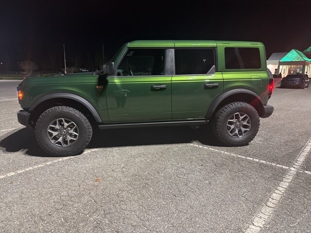 2025 Ford Bronco Badlands photo 2