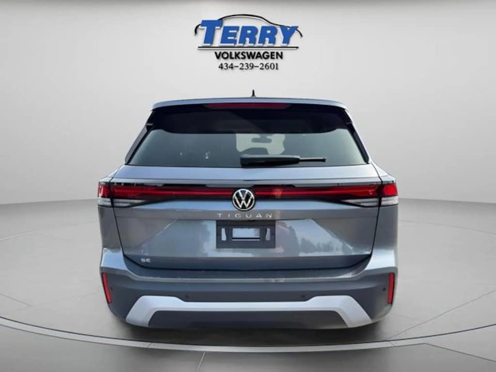 New 2026 Volkswagen Tiguan 2.0T SE SUV