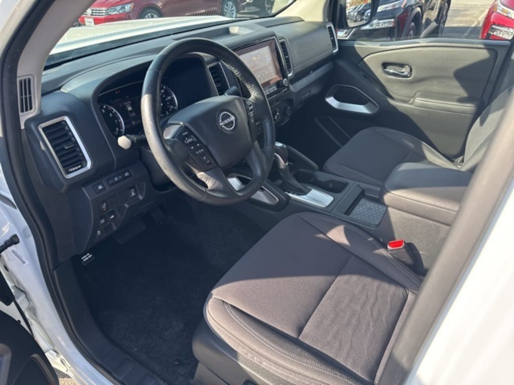 Used 2023 Nissan Frontier SV Truck Crew Cab