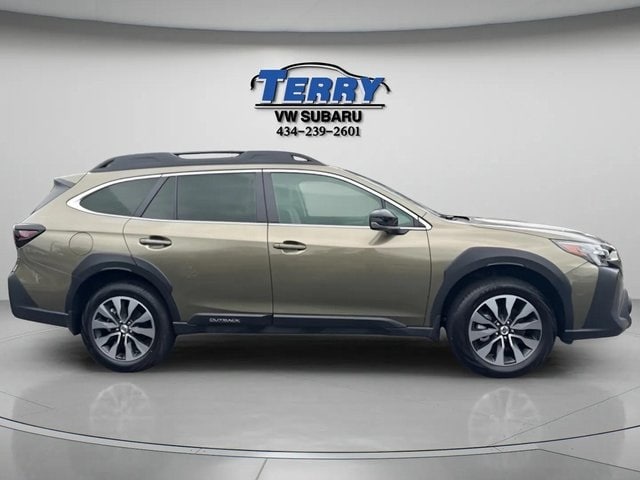 2025 Subaru Outback Limited's photo