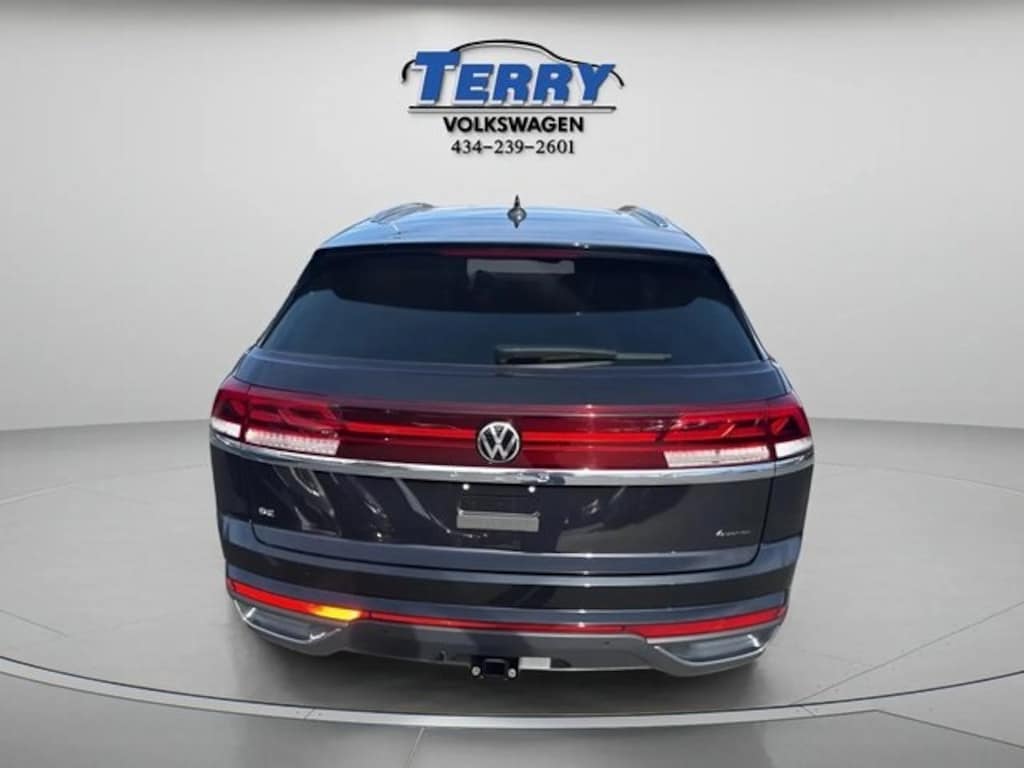 New 2026 Volkswagen Atlas Cross Sport 2.0T SE w/Technology SUV