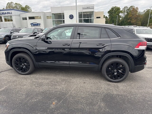 2026 Volkswagen Atlas Cross Sport SE Technology photo 2