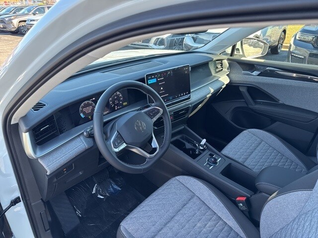 2026 Volkswagen Tiguan S photo 4